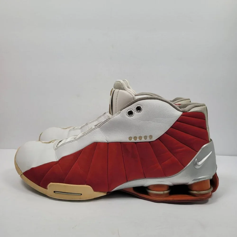 Vintage 2K Nike Shox Men's White Red Basketball Sneakers 830218-101 US Size 13 - Picture 2 of 9